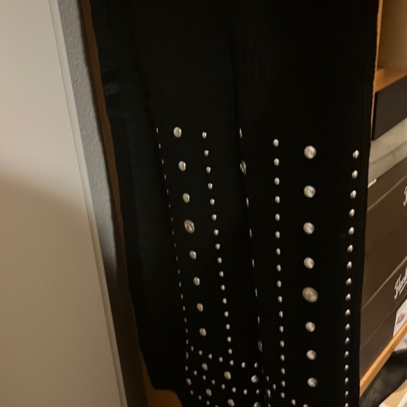 - New Michael Kors Dome Stud Muffler Scarf black / silver new with tag - Picture 4 of 7